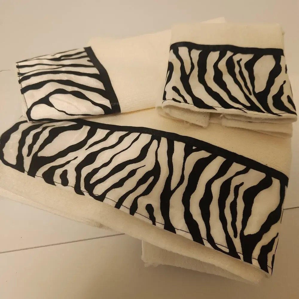 3 Piece Zebra Accented Bathroom Towel set
